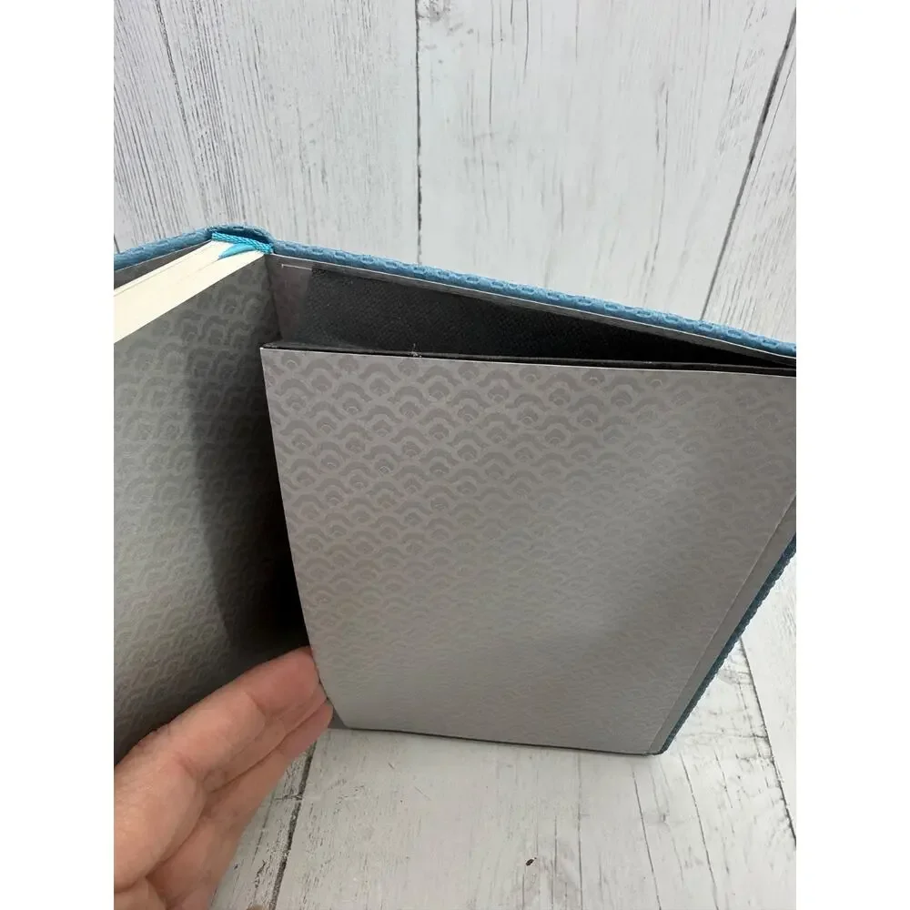 Go Confidently in Direction of Your Dreams Thoreau Embossed Journal NEW 7